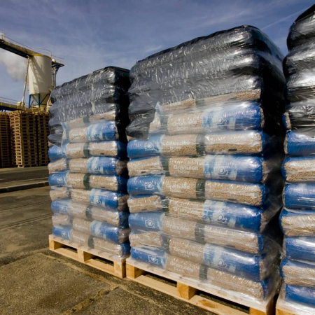 Granulés de bois EO2 - Palette de 104 sacs de 10 kg - Retrait à Chuzelles (38)